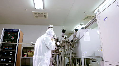 西安瑞聯(lián) 致力于精細化學(xué)品研發(fā) 高新區(qū)助力其躋身全球光電顯示材料供應(yīng)商前列